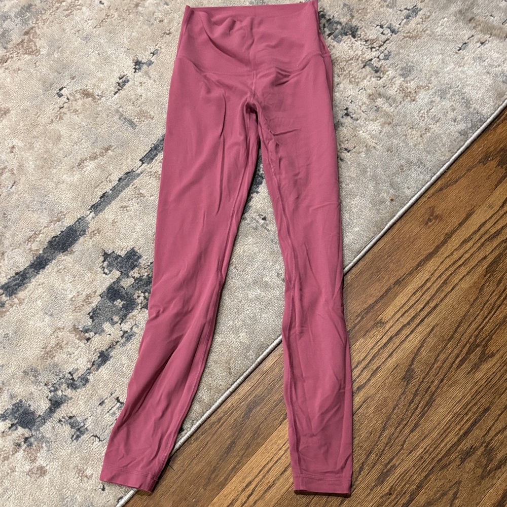 Lululemon High-Waisted Align Leggings Size 4 perfect condition 🩵